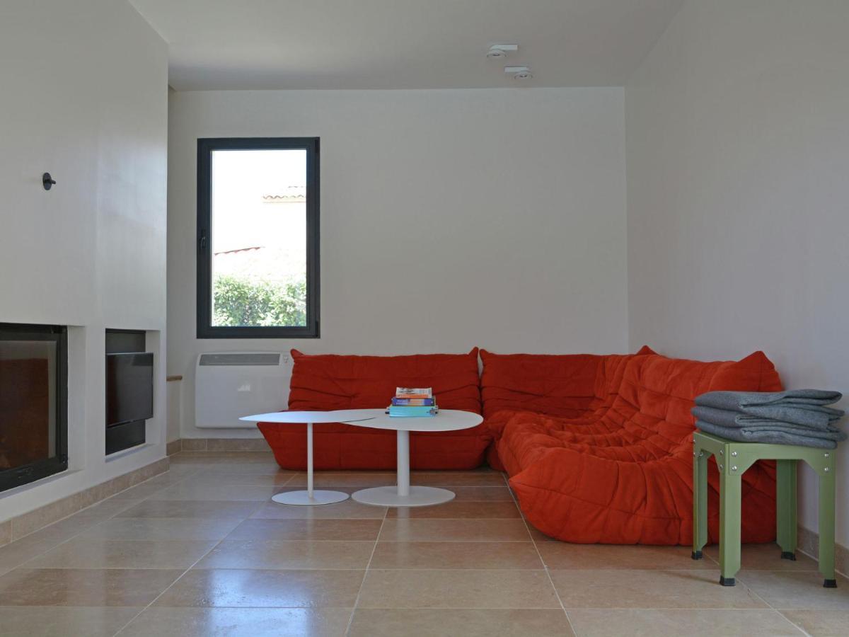 Vibrant Villa In Malauc Ne With Private Garden Malaucène Exterior foto